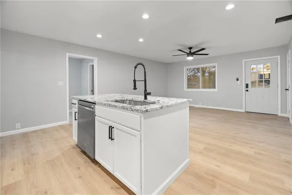 $275,000 | 245 North Pine Street, Garnett, KS 66032