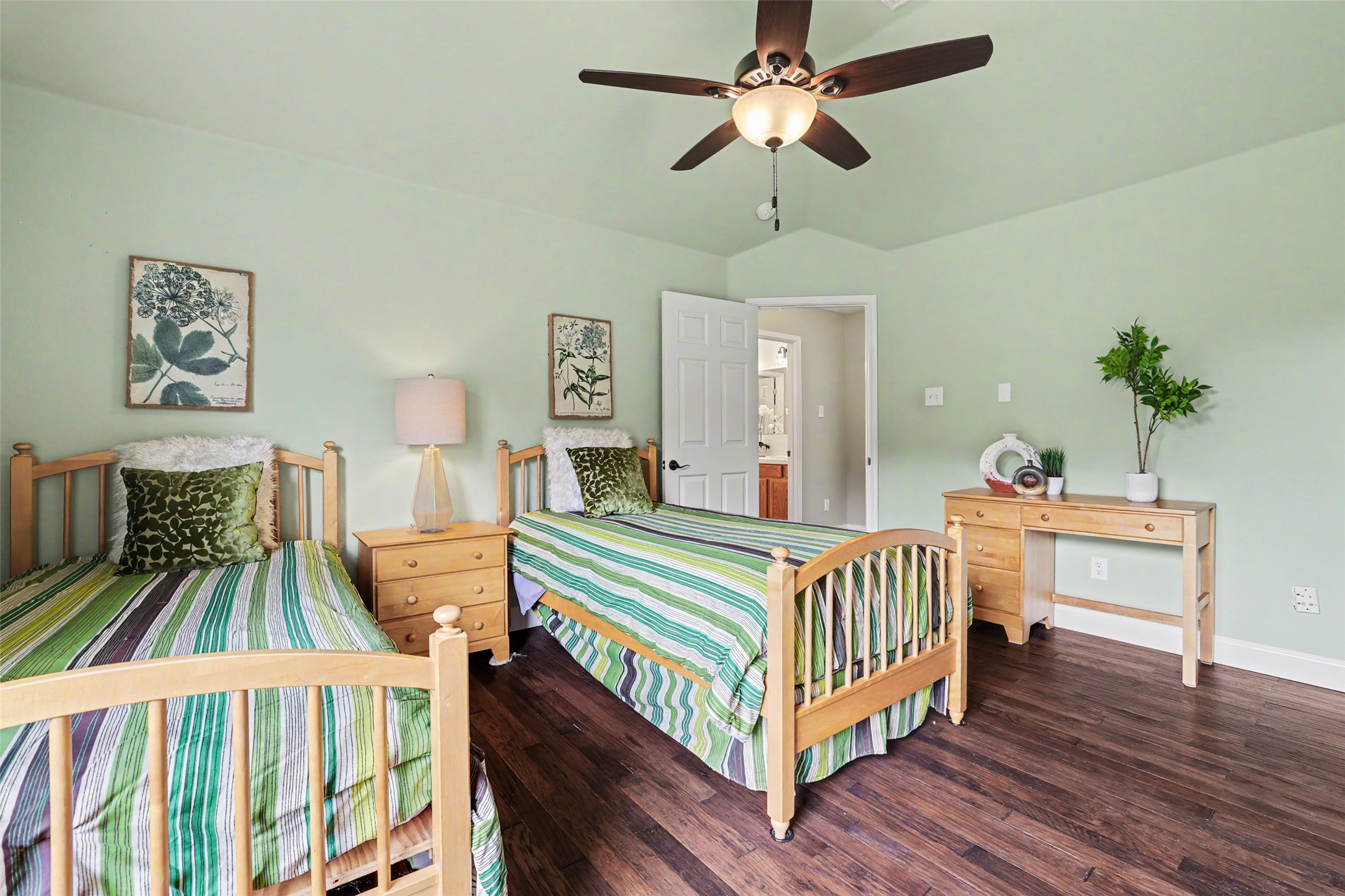 404 Mustang Way Georgetown, TX 78633 - Photo 22 of 40