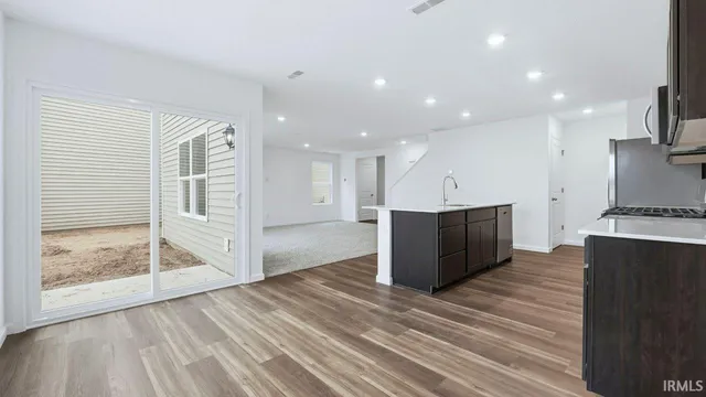 $303,025 | 1321 Greencastle Drive, Warsaw, IN 46582