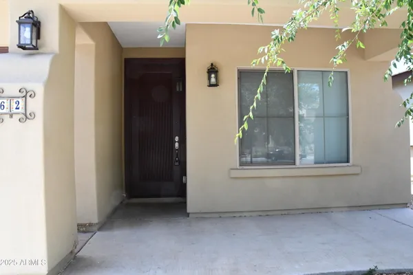 $2,600 | 2362 West Sierra Vista Drive, Phoenix, AZ 85015