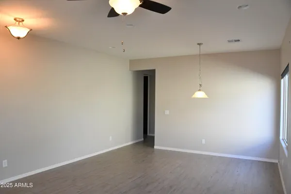 $2,600 | 2362 West Sierra Vista Drive, Phoenix, AZ 85015