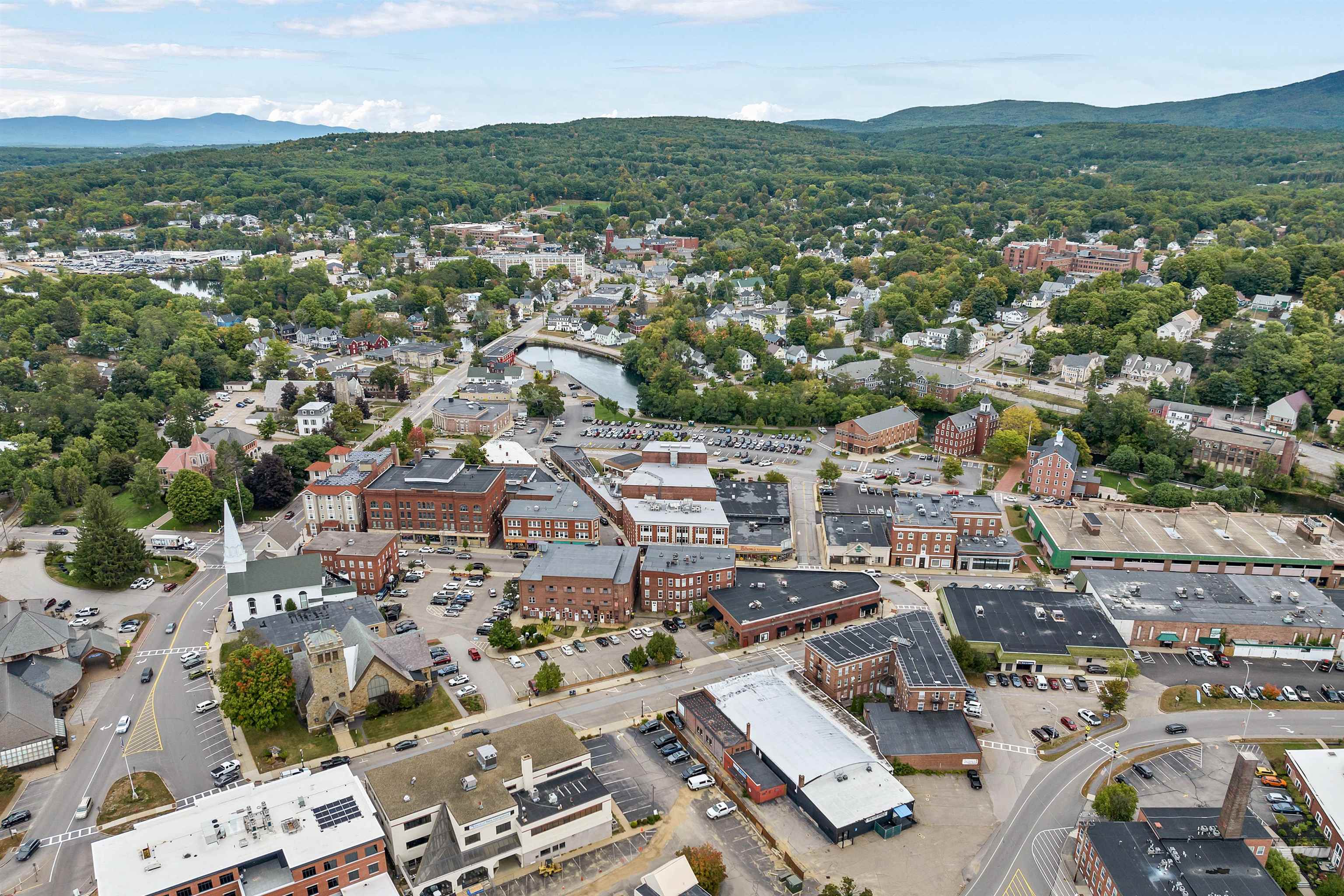 609 Main Street, Unit 202 Laconia, NH 03246 - Photo 29 of 41