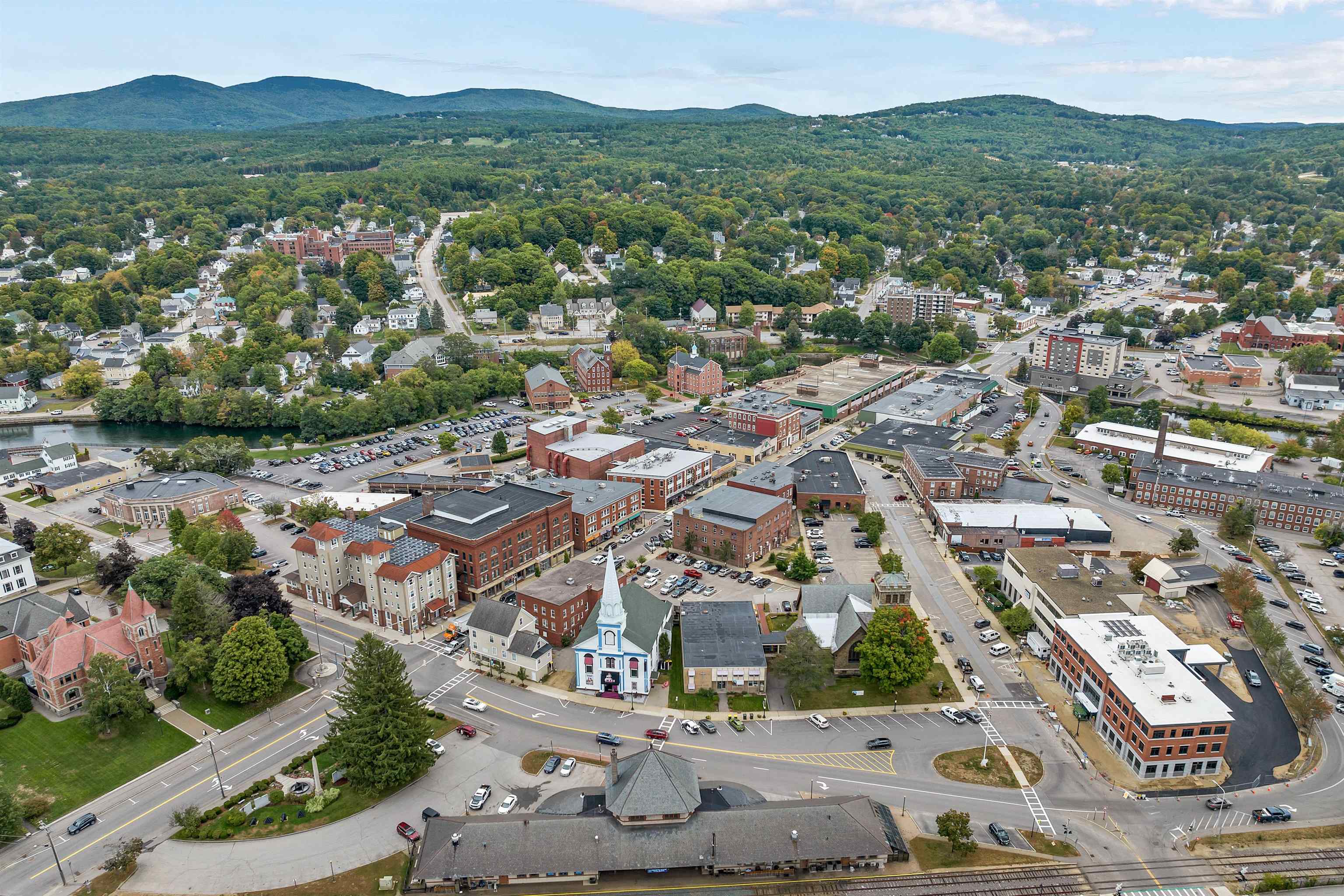 609 Main Street, Unit 202 Laconia, NH 03246 - Photo 39 of 41