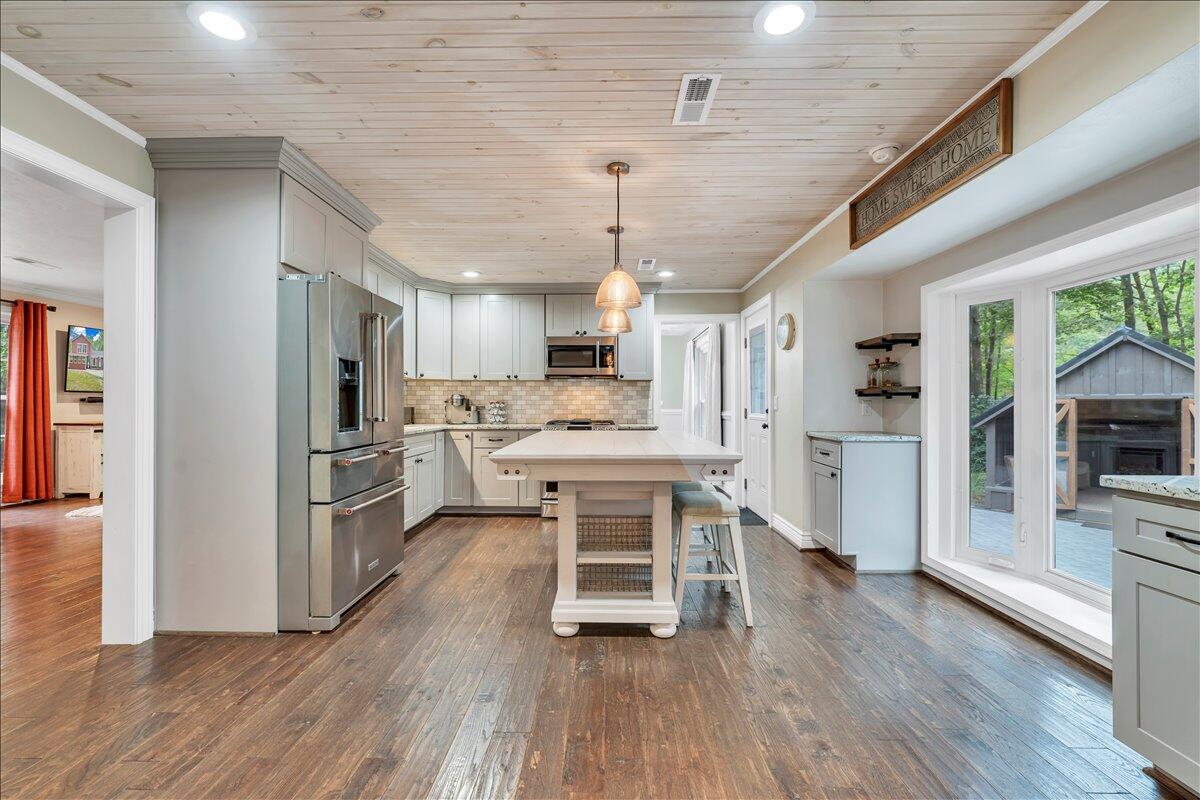 1109 4th Street Blue Ridge, VA 24064 - Photo 27 of 112 027-MIB05049