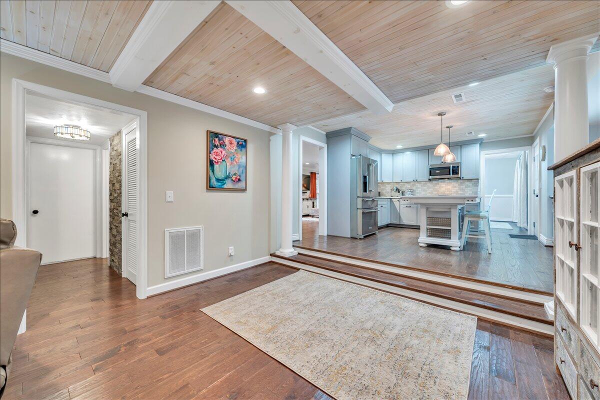 1109 4th Street Blue Ridge, VA 24064 - Photo 35 of 112 035-MIB05088
