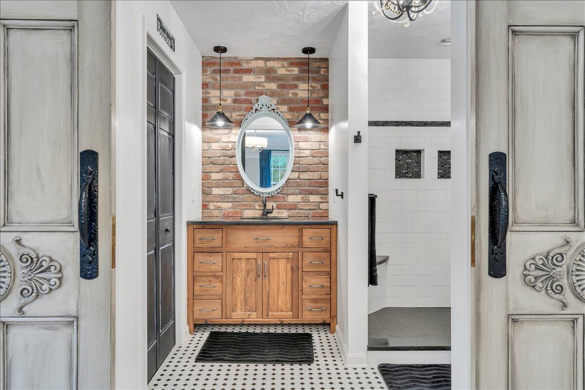 1109 4th Street Blue Ridge, VA 24064 - Photo 61 of 112 061-MIB04752