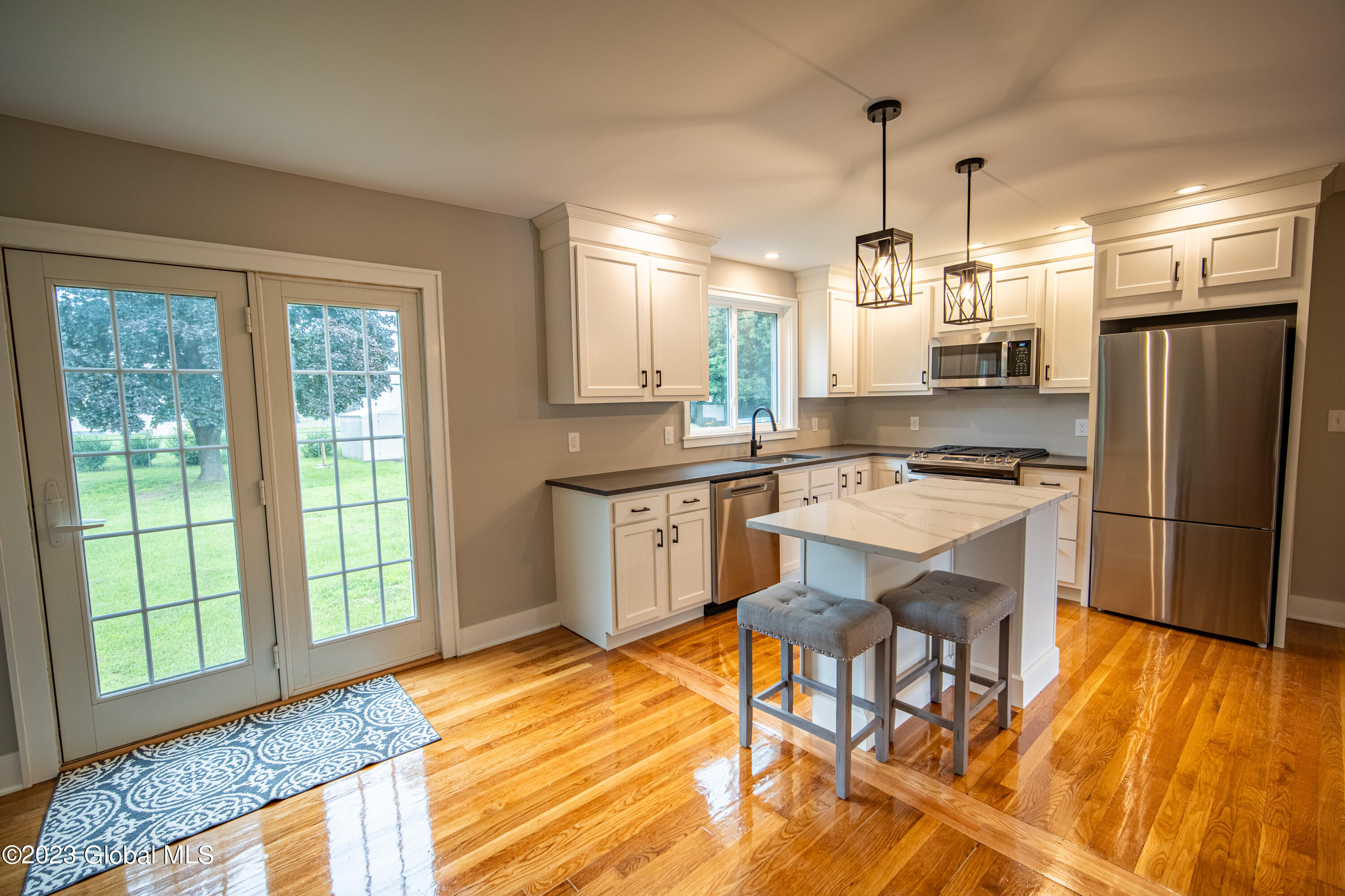 2044 Chepstow Road Rotterdam, NY 12303 - Photo 11 of 33 2044_Chepstow-11