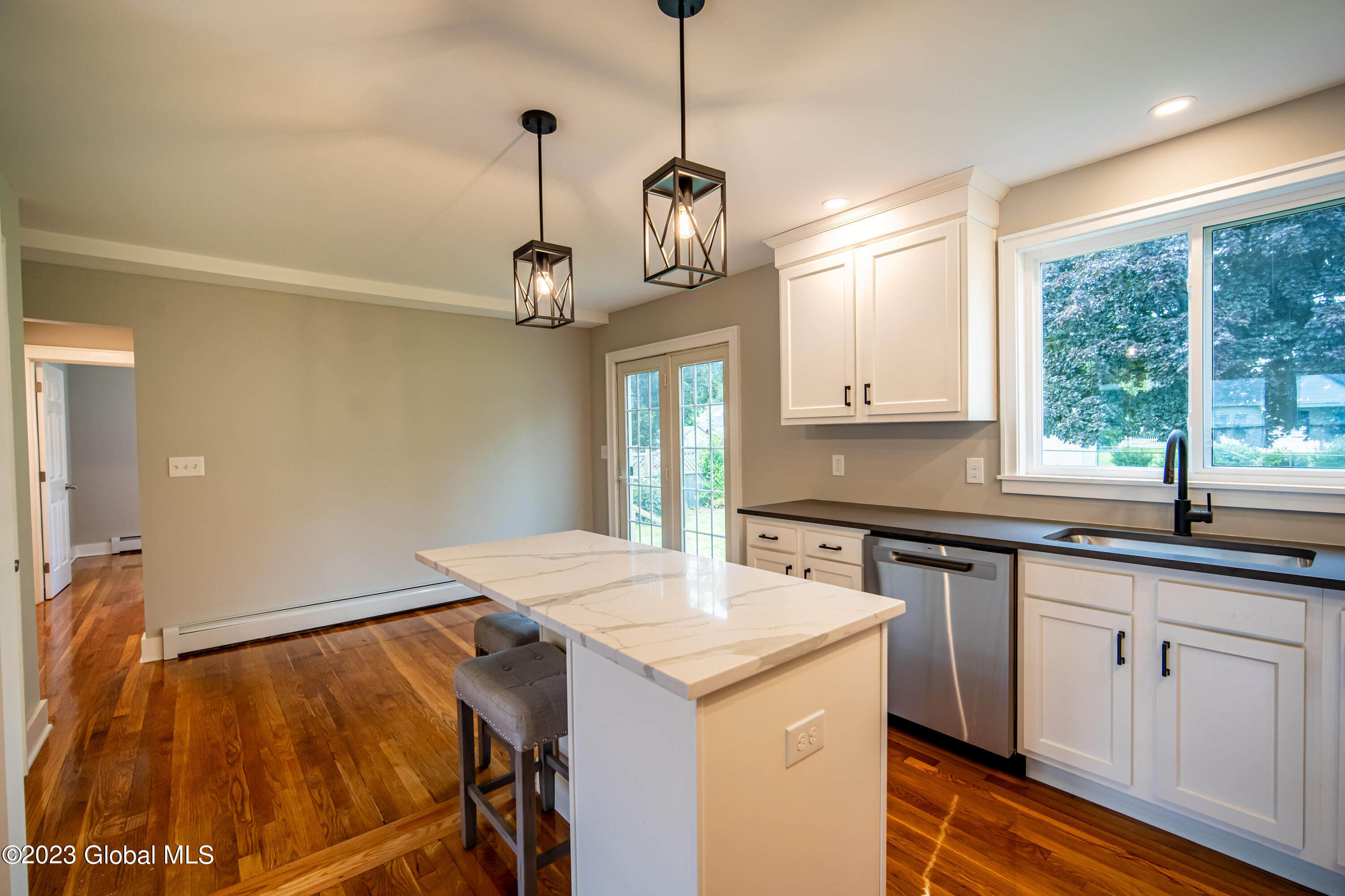 2044 Chepstow Road Rotterdam, NY 12303 - Photo 15 of 33 2044_Chepstow-15