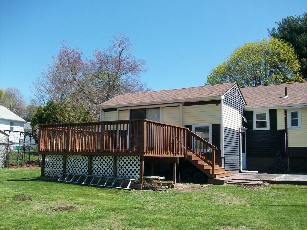 69 Laurel Road Norwood, MA 02062 - Photo 5 of 7 Gallery Image 5