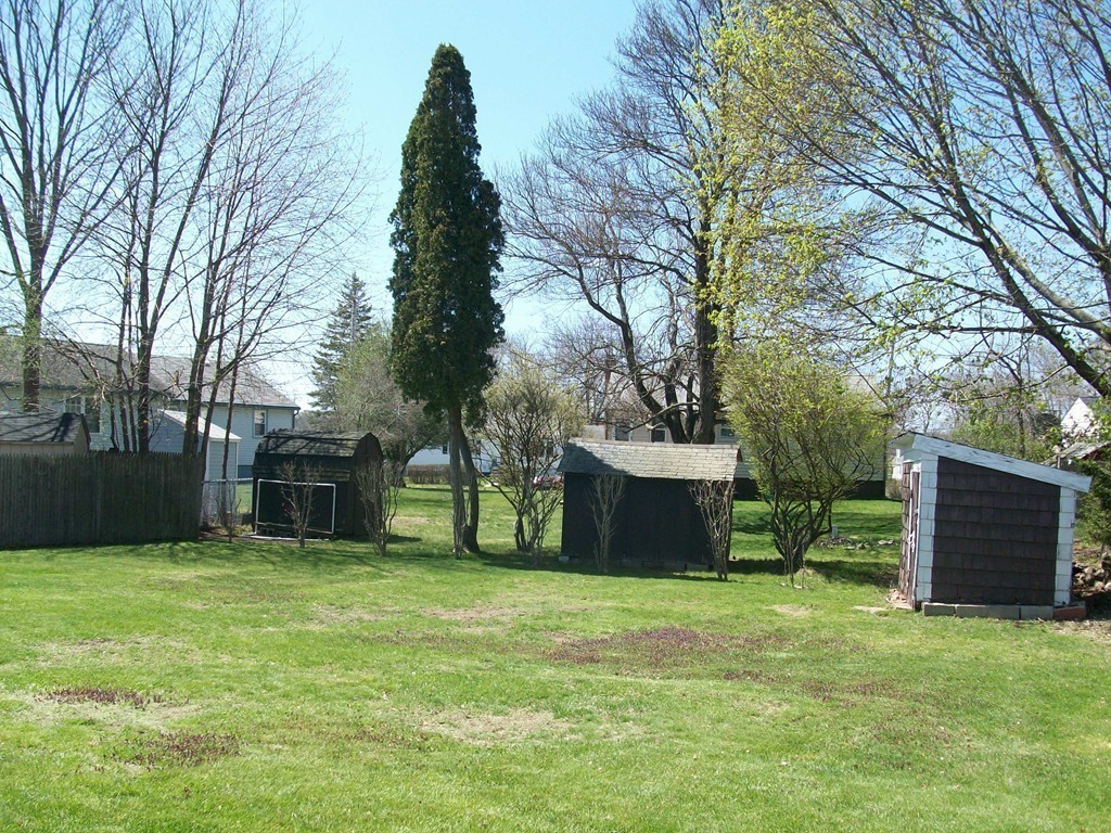 69 Laurel Road Norwood, MA 02062 - Photo 7 of 7 Gallery Image 7