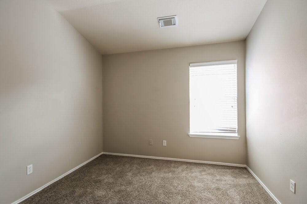 214 Kestrel Lane Rosharon, TX 77583 - Photo 14 of 16