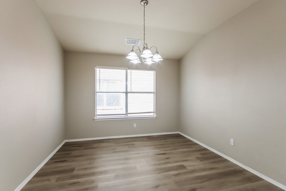 214 Kestrel Lane Rosharon, TX 77583 - Photo 5 of 16