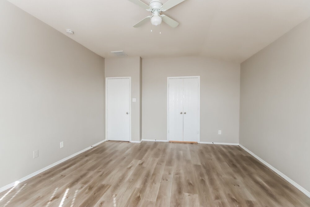 214 Kestrel Lane Rosharon, TX 77583 - Photo 9 of 16