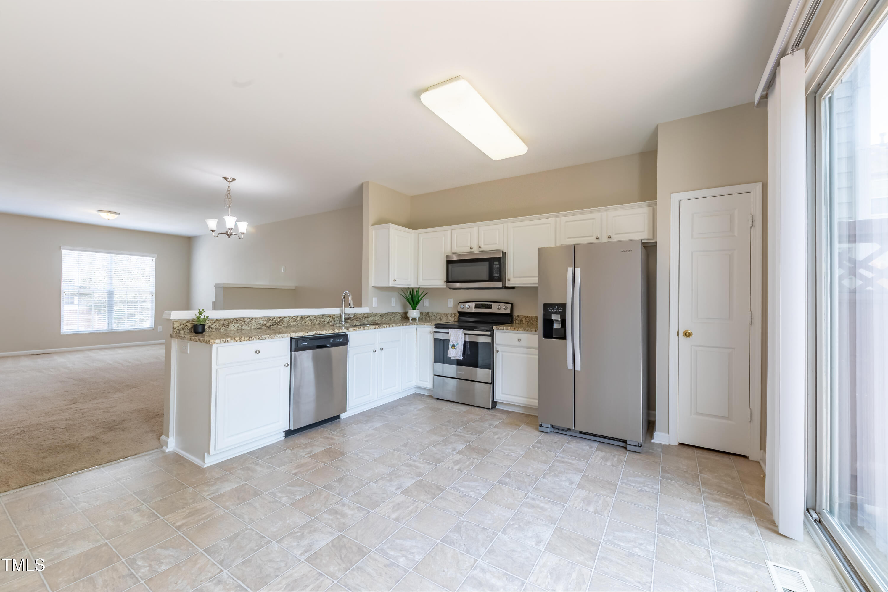 4933 Wyatt Brook Way Raleigh, NC 27609 - Photo 11 of 54 2E6A0618-HDR