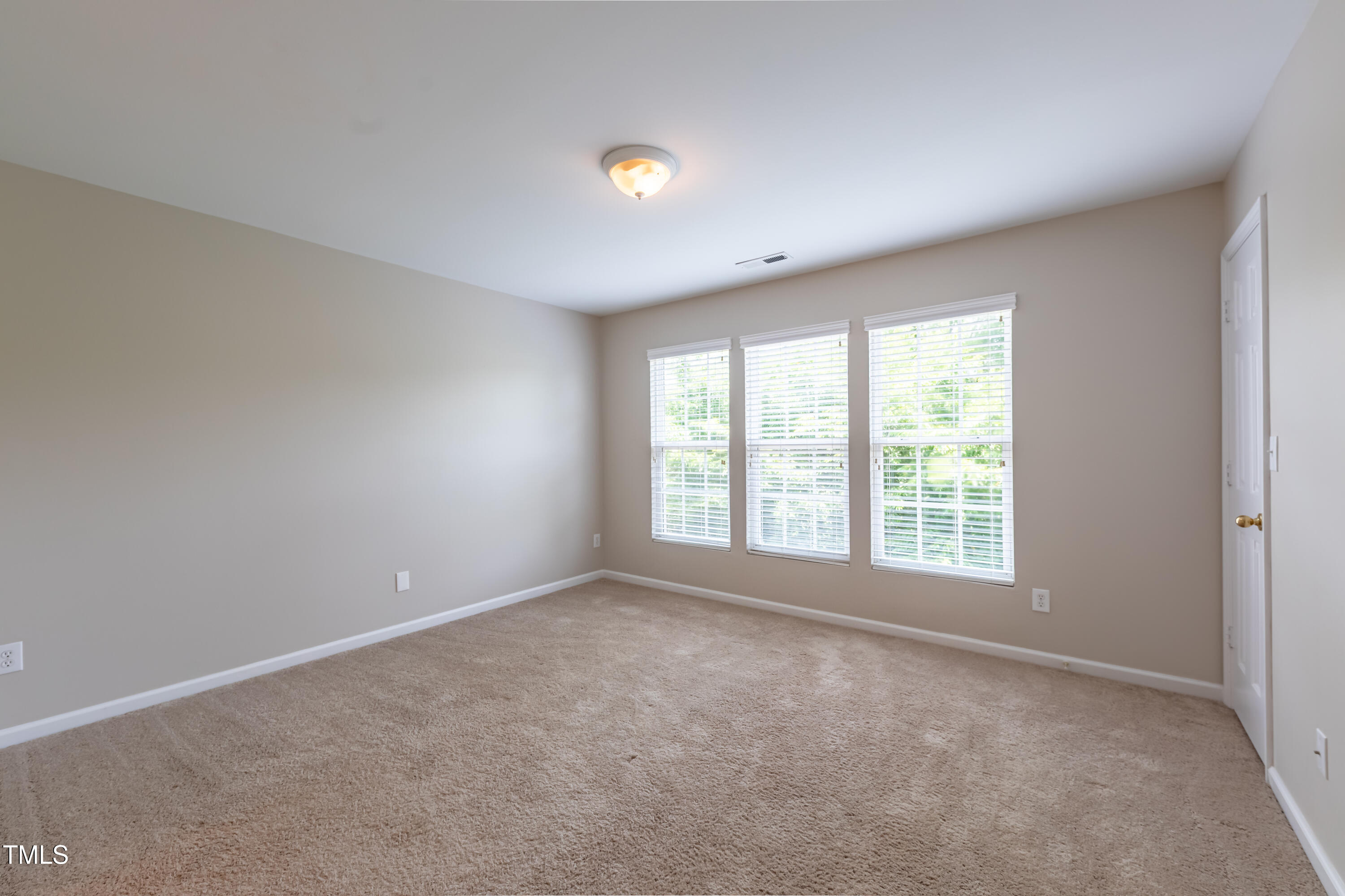 4933 Wyatt Brook Way Raleigh, NC 27609 - Photo 20 of 54 2E6A0653-HDR