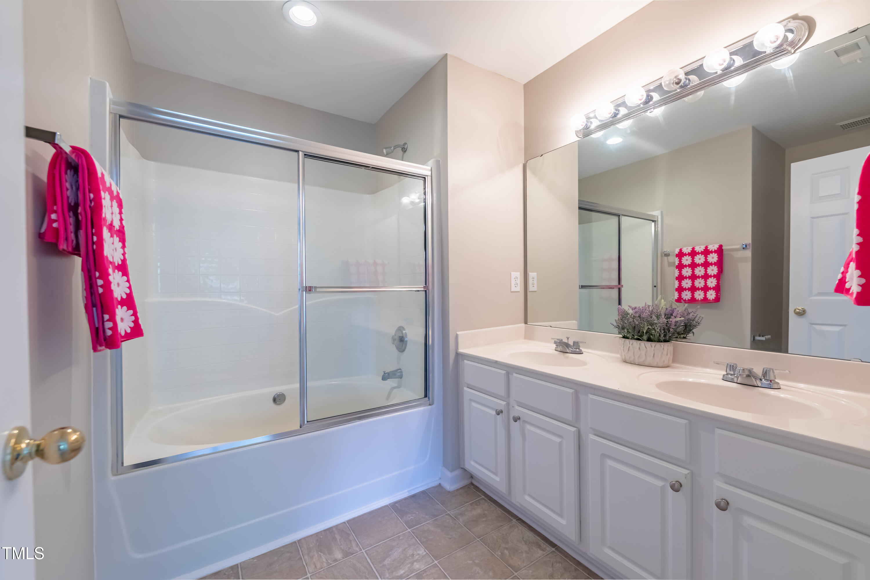 4933 Wyatt Brook Way Raleigh, NC 27609 - Photo 26 of 54 2E6A0673-HDR