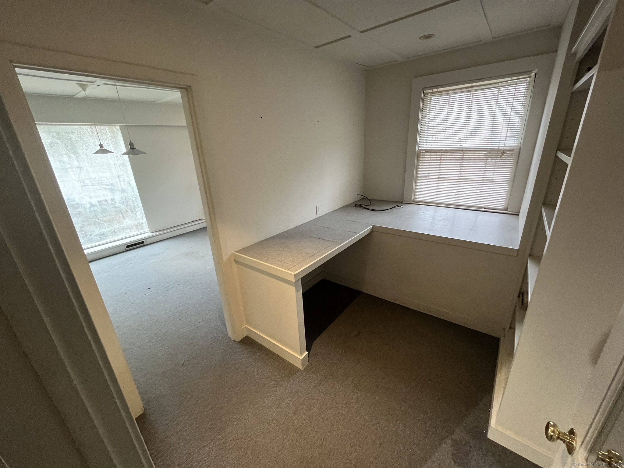 439 Washington Road Woodbury, CT 06798 - Photo 13 of 32