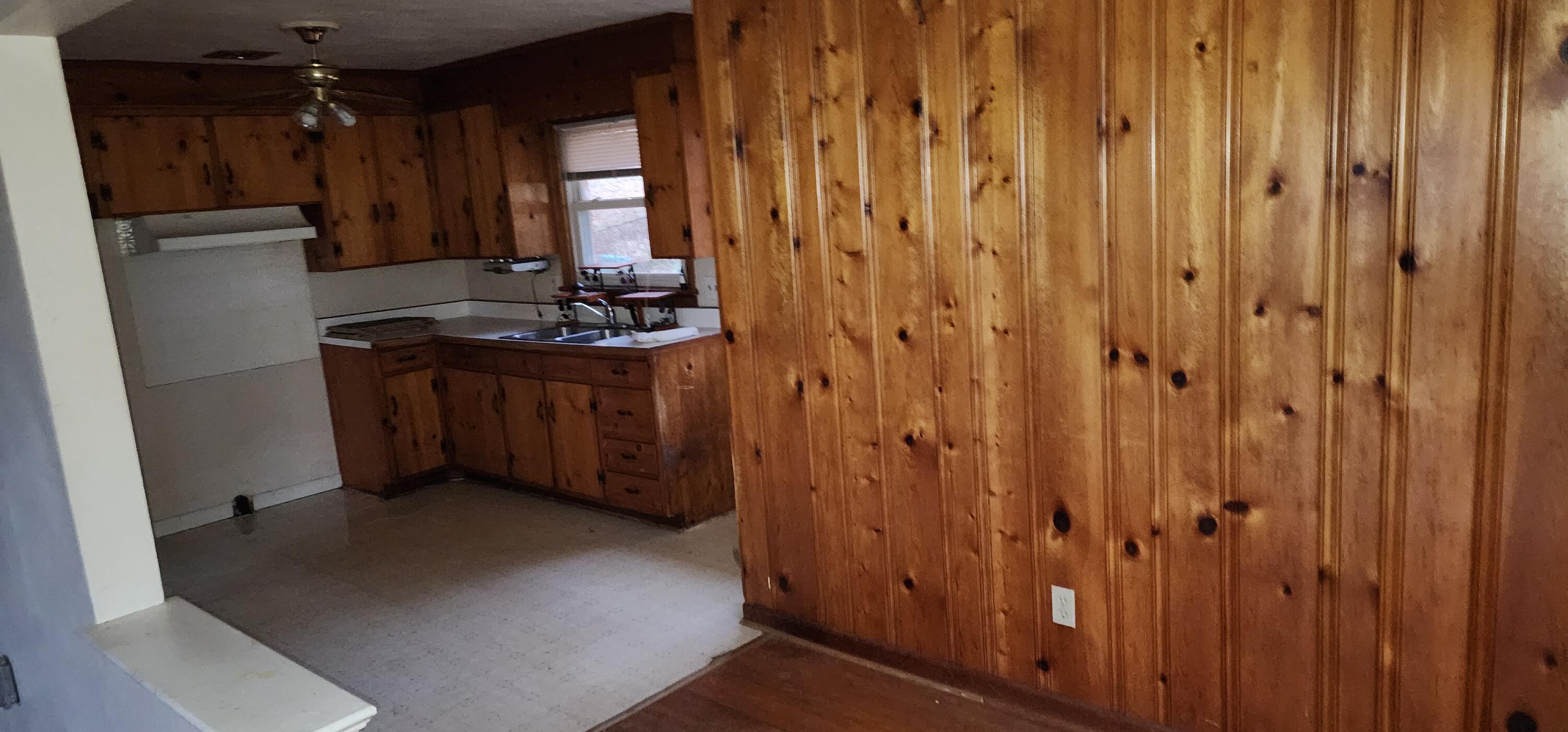 5661 Daytona Road Roanoke, VA 24019 - Photo 6 of 12 20230125_173817