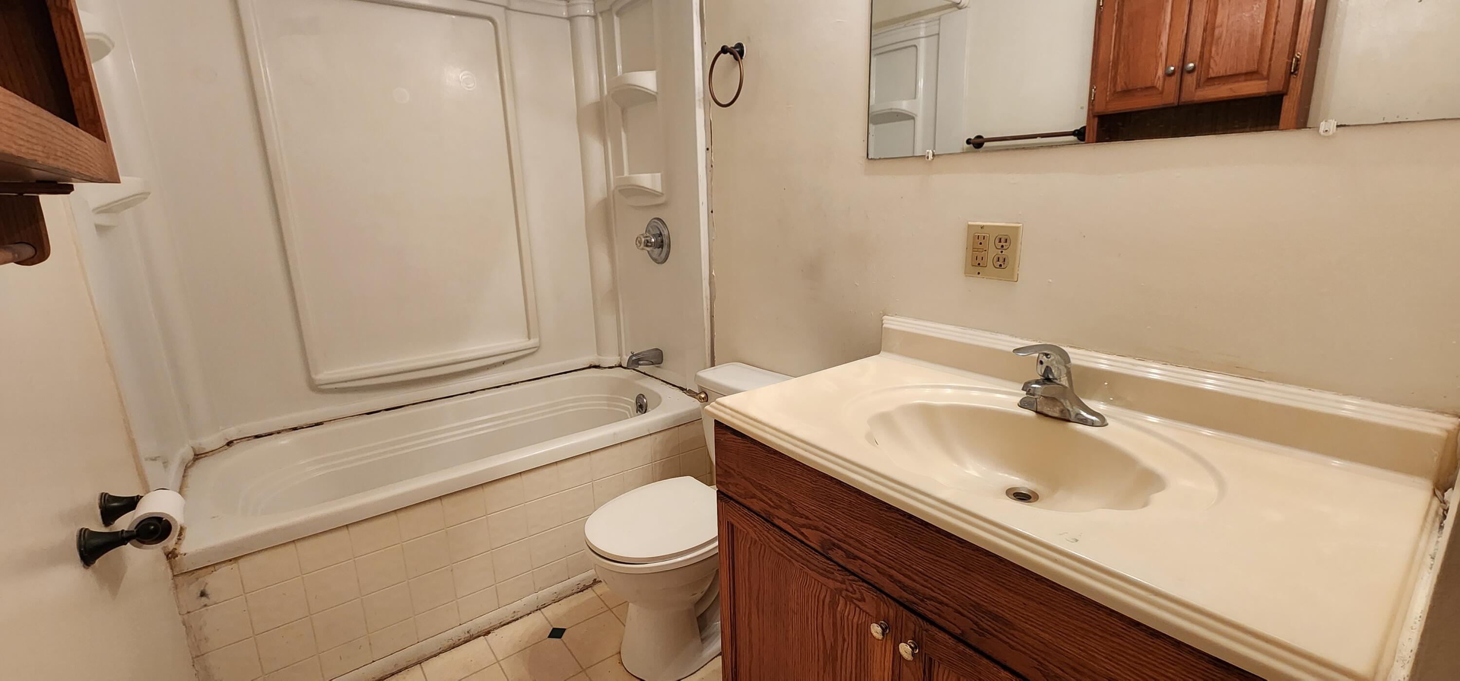 5661 Daytona Road Roanoke, VA 24019 - Photo 8 of 12 20230125_174140