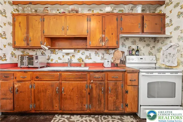 $225,000 | 2824 Arcadia Avenue, Allentown, PA 18103
