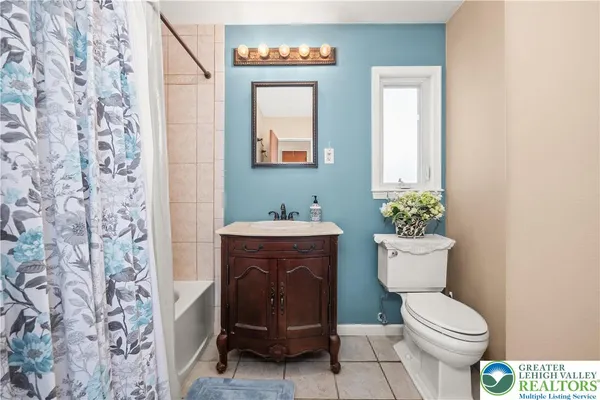 $225,000 | 2824 Arcadia Avenue, Allentown, PA 18103