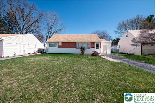 $225,000 | 2824 Arcadia Avenue, Allentown, PA 18103