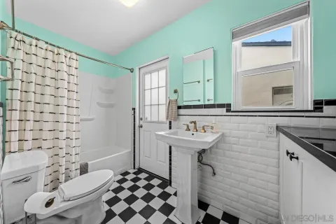 $2,200,000 | 716 Dover Court, San Diego, CA 92109