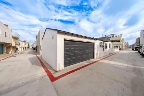 $2,200,000 | 716 Dover Court, San Diego, CA 92109