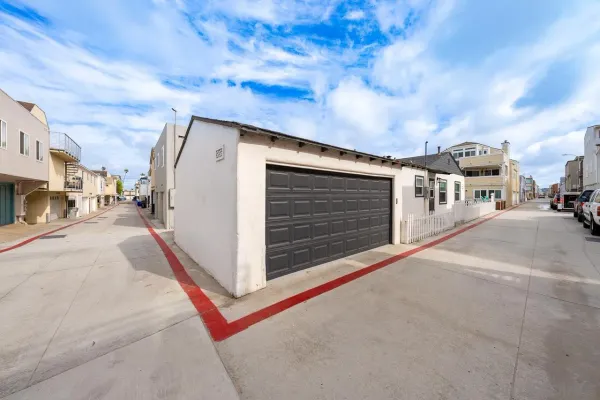 $2,200,000 | 716 Dover Court, San Diego, CA 92109
