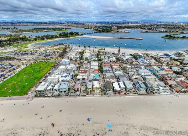 $2,200,000 | 716 Dover Court, San Diego, CA 92109