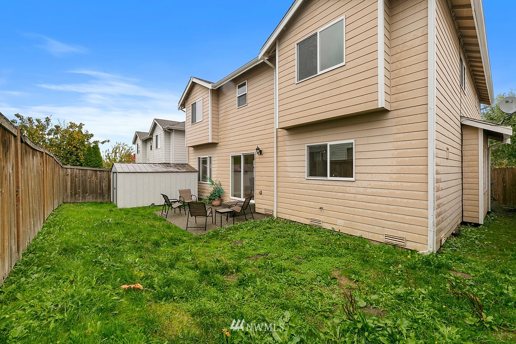 2222 Smithers Avenue South Renton, WA 98055 - Photo 25 of 25 a view of a house with backyard and sitting area