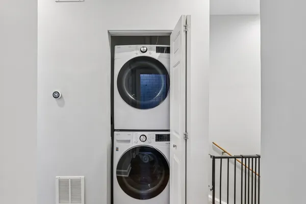 $675,000 | 4315 North Kenmore Avenue, Unit 1N, Chicago, IL 60613