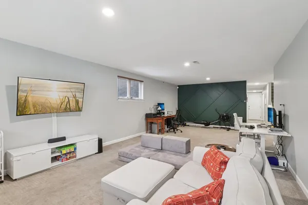$675,000 | 4315 North Kenmore Avenue, Unit 1N, Chicago, IL 60613