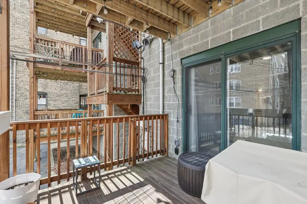 $675,000 | 4315 North Kenmore Avenue, Unit 1N, Chicago, IL 60613