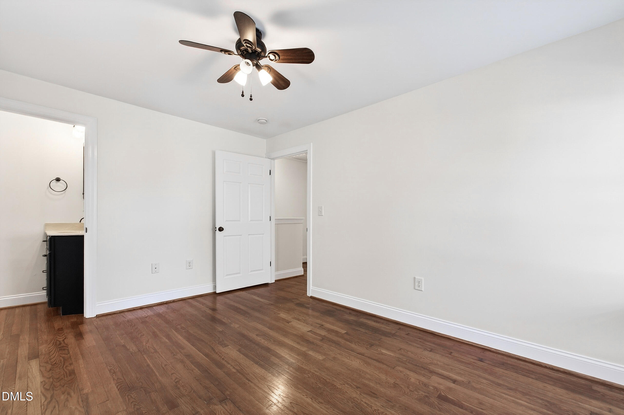 1900 Fairfield Drive Raleigh, NC 27608 - Photo 23 of 32 21 Interiors (28)