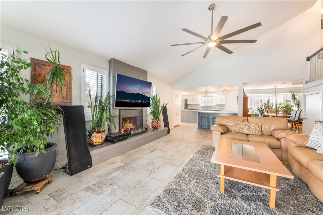 8 Hummingbird Lane Henderson, NV 89014 - Photo 16 of 60