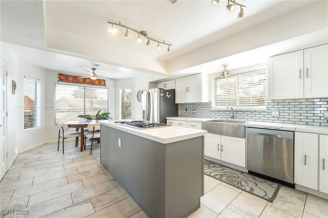 8 Hummingbird Lane Henderson, NV 89014 - Photo 20 of 60