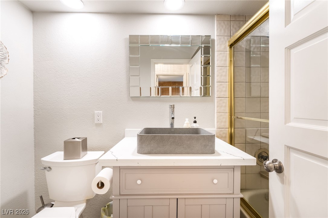 8 Hummingbird Lane Henderson, NV 89014 - Photo 24 of 60