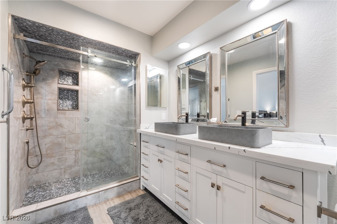 8 Hummingbird Lane Henderson, NV 89014 - Photo 27 of 60