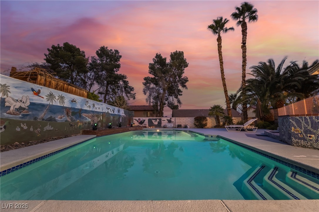 8 Hummingbird Lane Henderson, NV 89014 - Photo 4 of 60