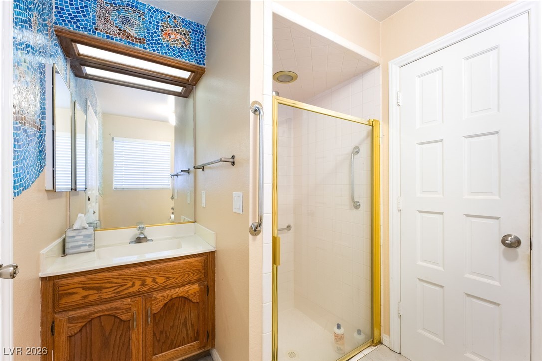 8 Hummingbird Lane Henderson, NV 89014 - Photo 44 of 60 Pool Bathroom