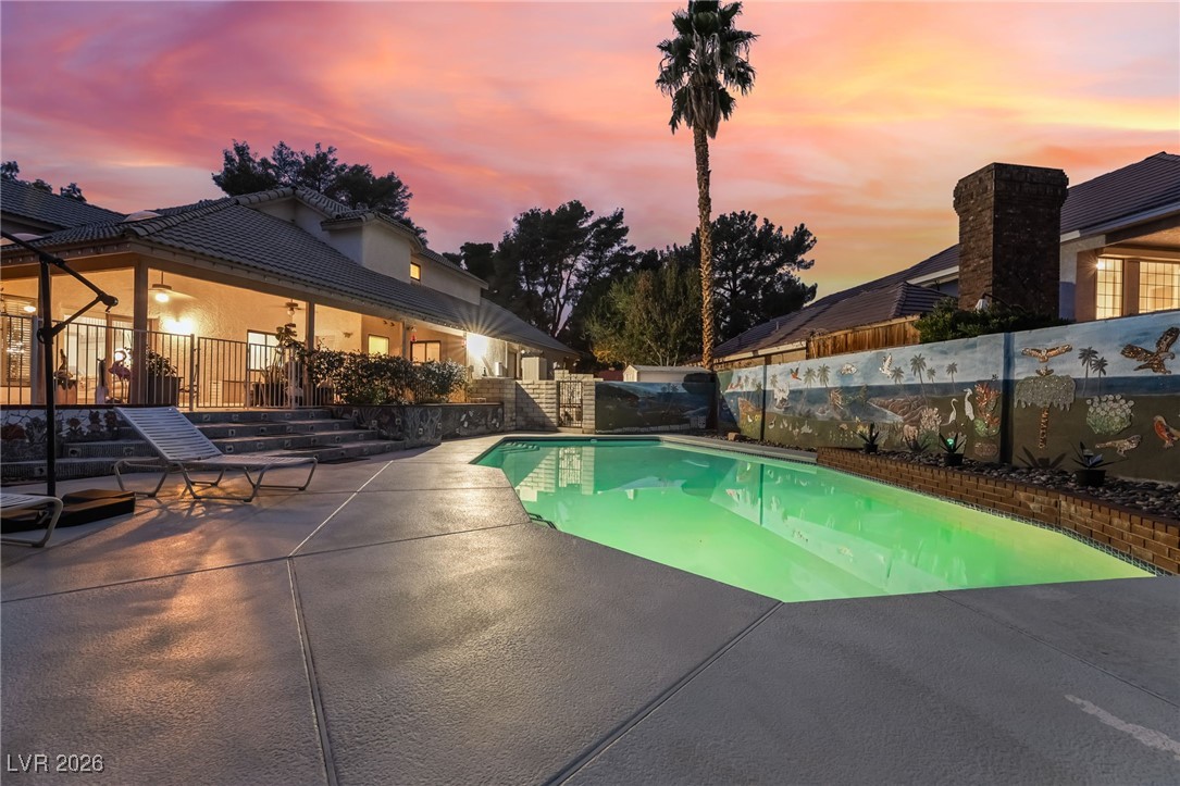 8 Hummingbird Lane Henderson, NV 89014 - Photo 48 of 60