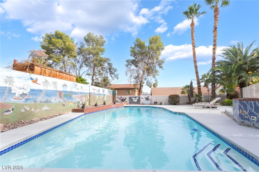 8 Hummingbird Lane Henderson, NV 89014 - Photo 5 of 60