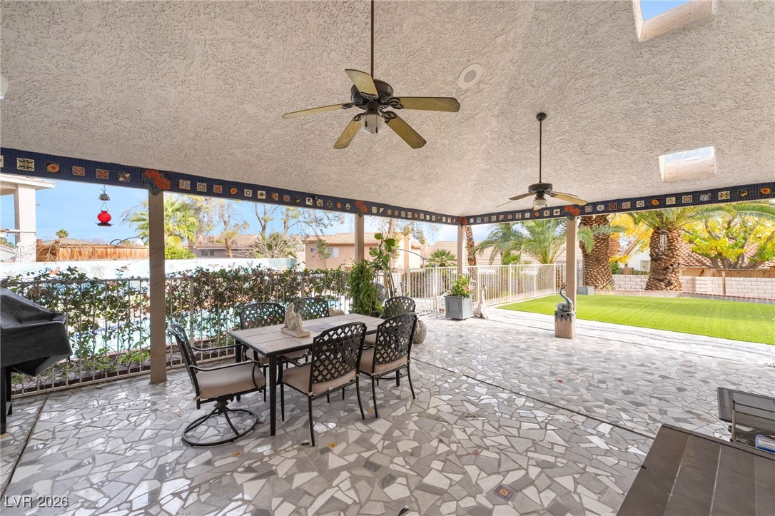 8 Hummingbird Lane Henderson, NV 89014 - Photo 8 of 60