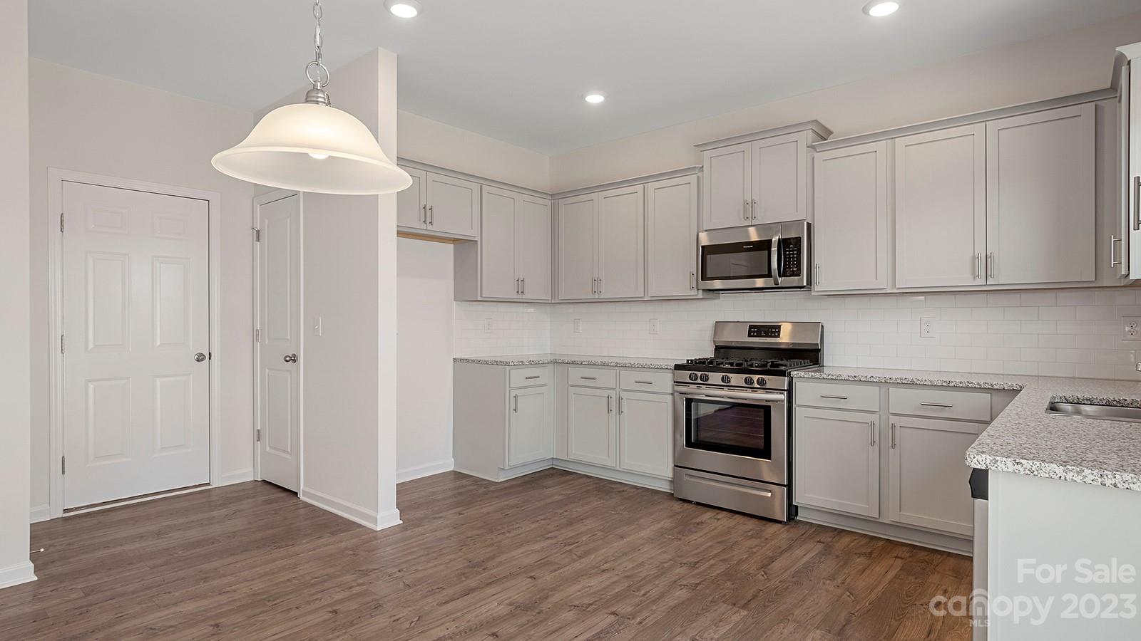 142 Ridgeview Lane Mars Hill, NC 28754 - Photo 4 of 12 Gallery Image 4