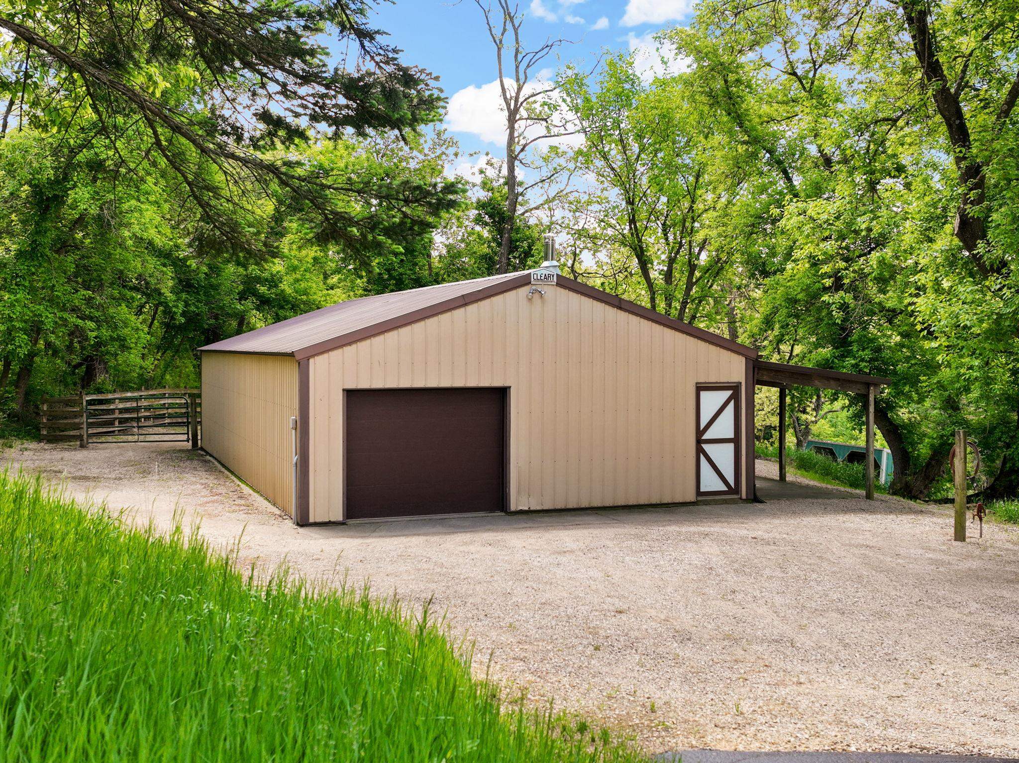 6460 Cooke Road Mazomanie, WI 53560 - Photo 37 of 43