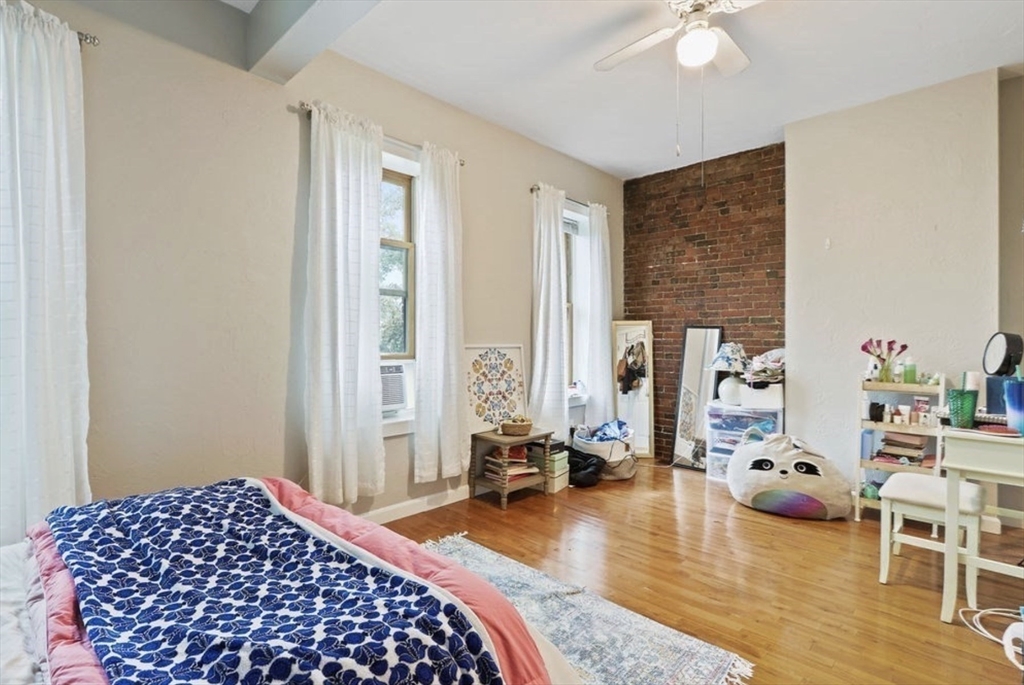 166 F Street, Unit 4 Boston, MA 02127 - Photo 7 of 12