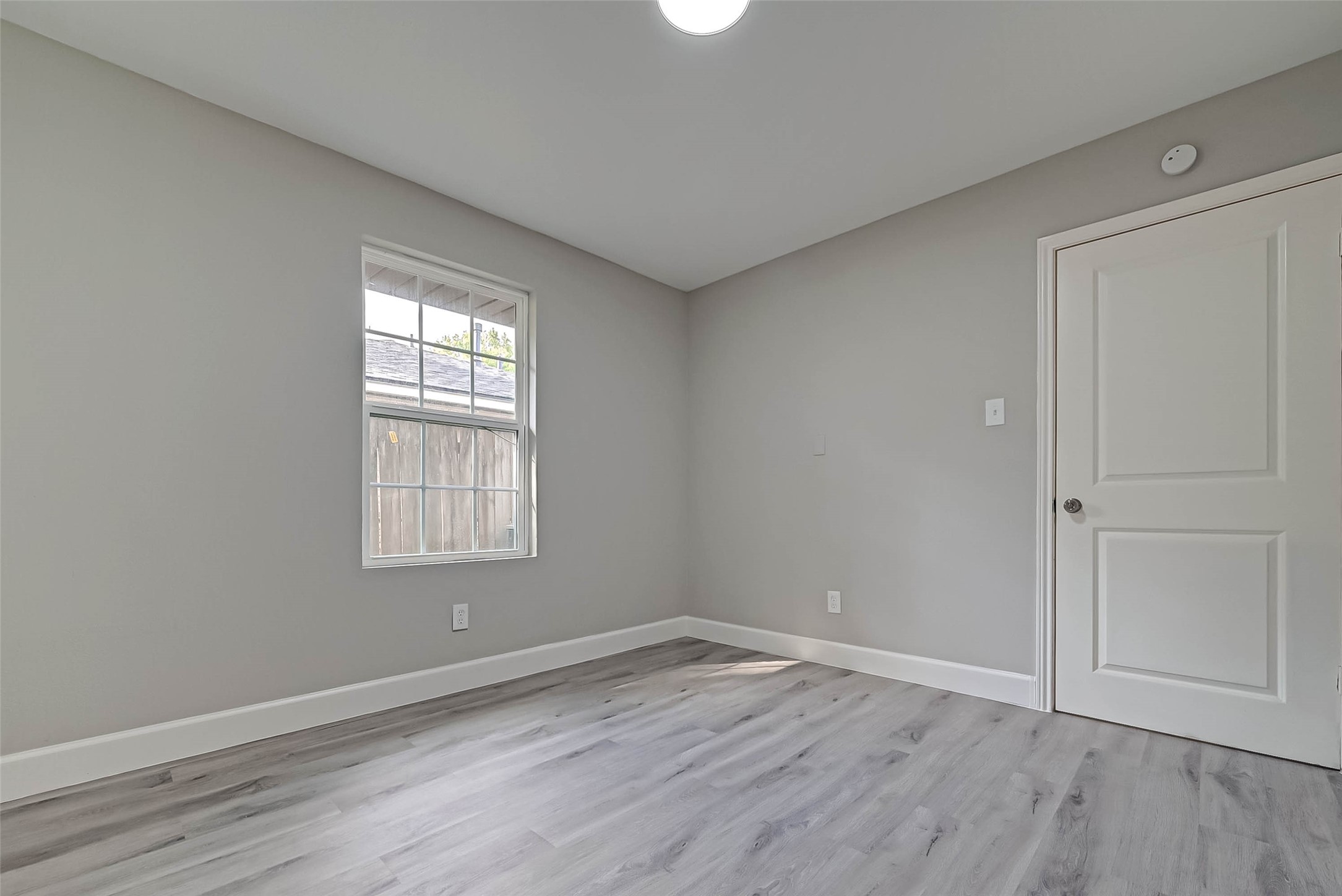 5838 Reed Road Houston, TX 77033 - Photo 13 of 19