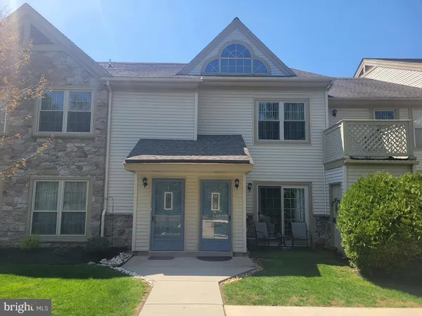 $295,000 | 2404 Foxmeadow Circle, Royersford, PA 19468