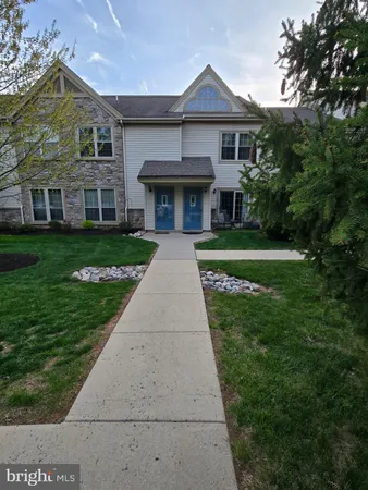 $295,000 | 2404 Foxmeadow Circle, Royersford, PA 19468